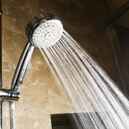 shower head with water going lincoln ne